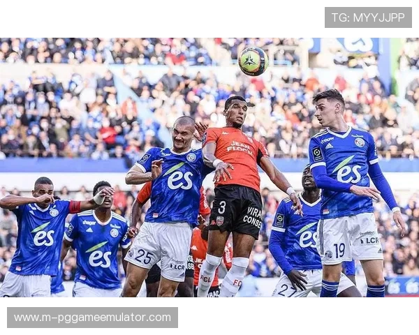 巴黎FC迎战里昂 伊科内携奥塔维奥强势入首发阵容